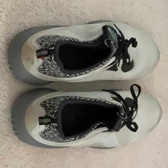 Adidas Alpha Bounce - Picture 3 of 5